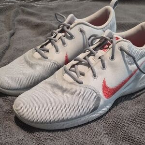 Nike Men's Athletic Shoes in White and Red